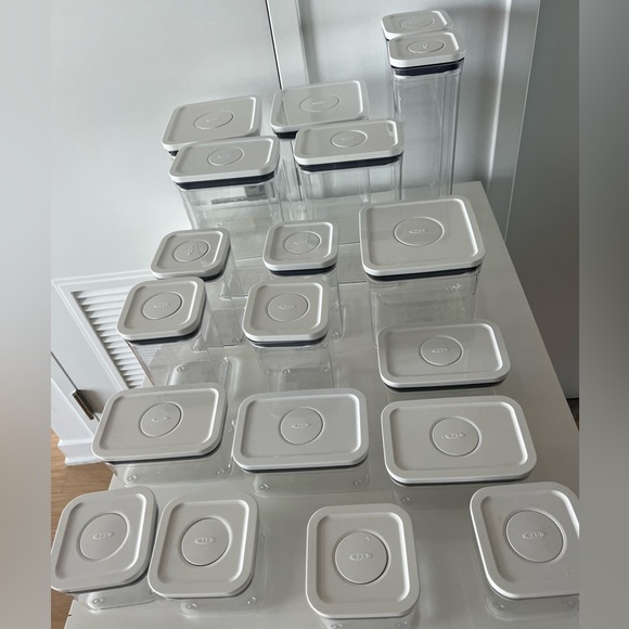 OXO 40-piece food storage set. Excellent condition. - Picture 9 of 10